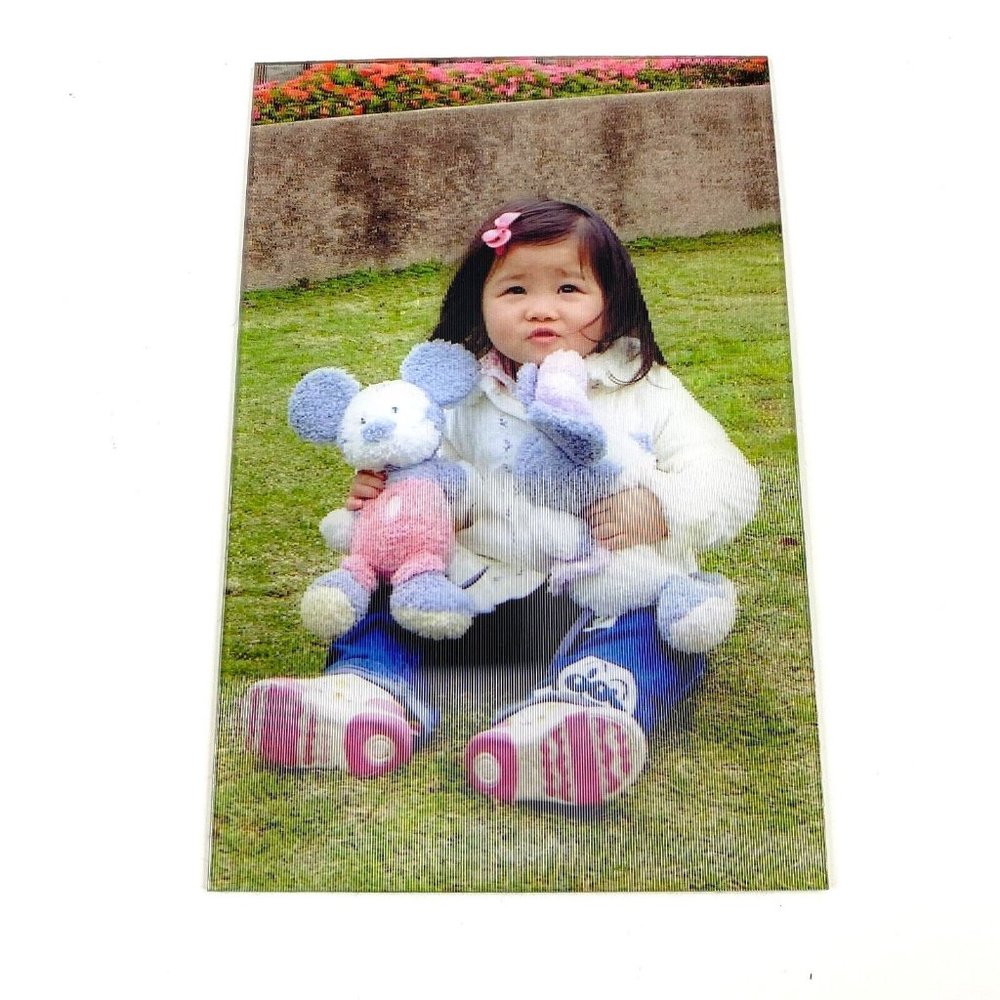 Asian Child Cute Portrait 3-D Photo Photograph 6" x 4" Demo Sample 3D Lenticular